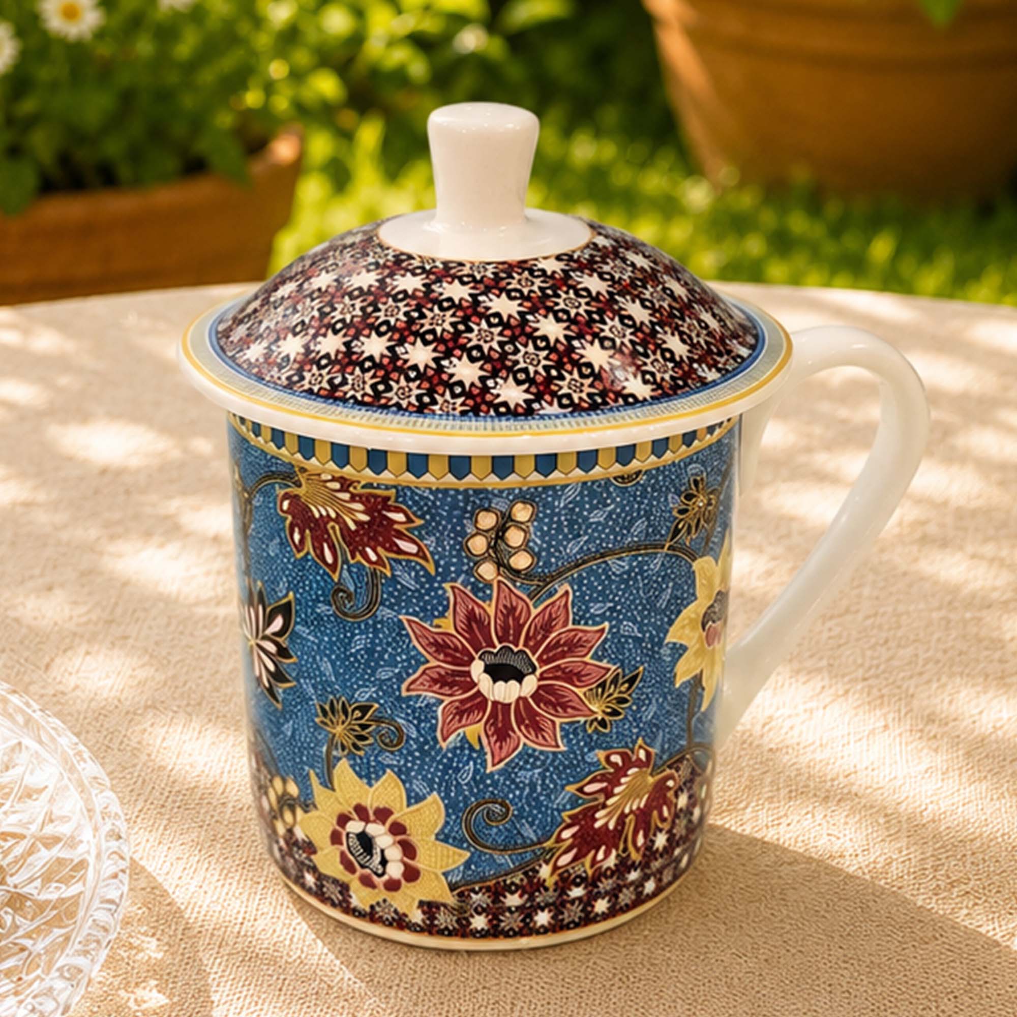 Batik Peranakan Lidded Cup 350cc
