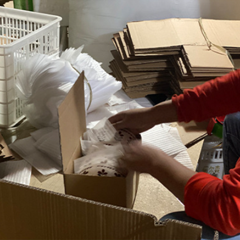 Donglin Homeware Ceramic Production Process - Packaging