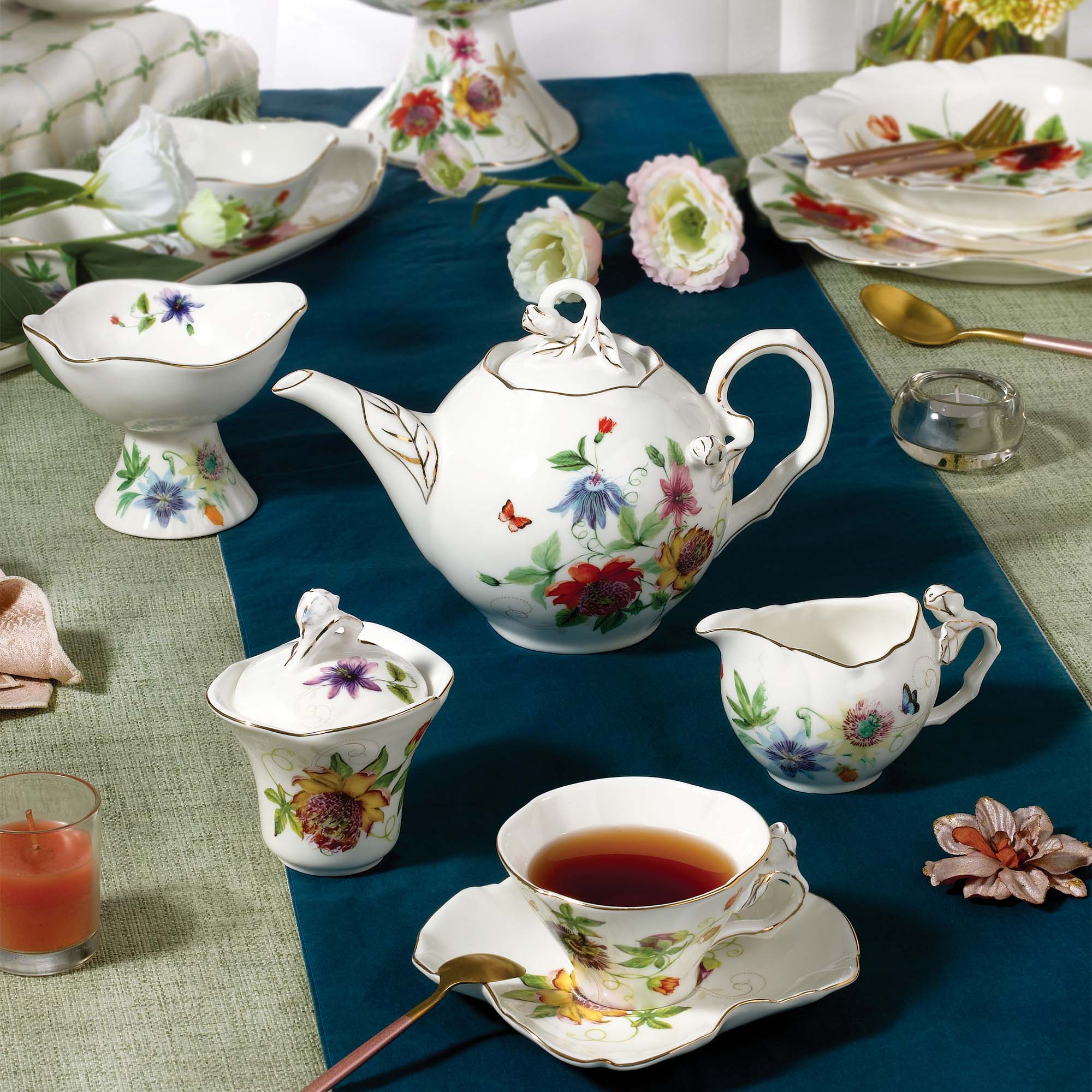 Donglin Homeware French Garden Style Enchanting Wildflower & Butterfly Dinnerware