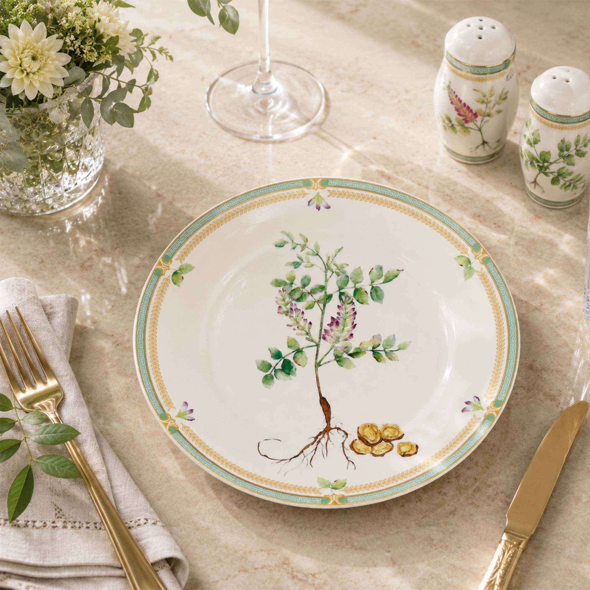 Donglin Homeware Herb - Natural Style Botanical Series Licorce Root 8-inch Coupe Plate