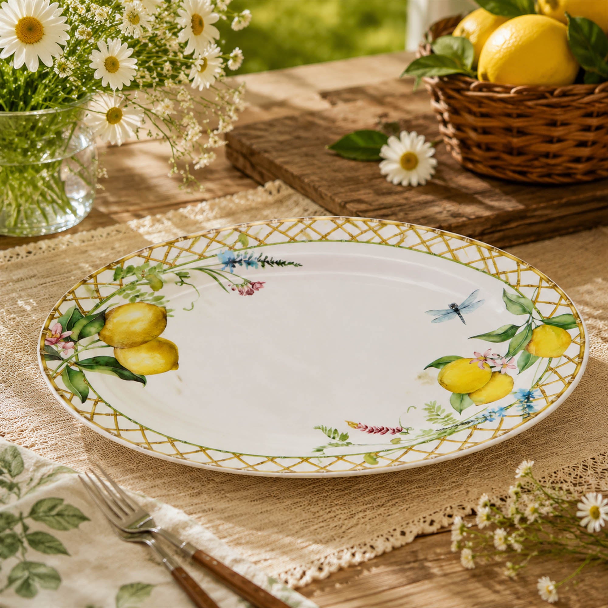 Donglin Homeware Lemon Grove Collection Oval Plate 12-inch