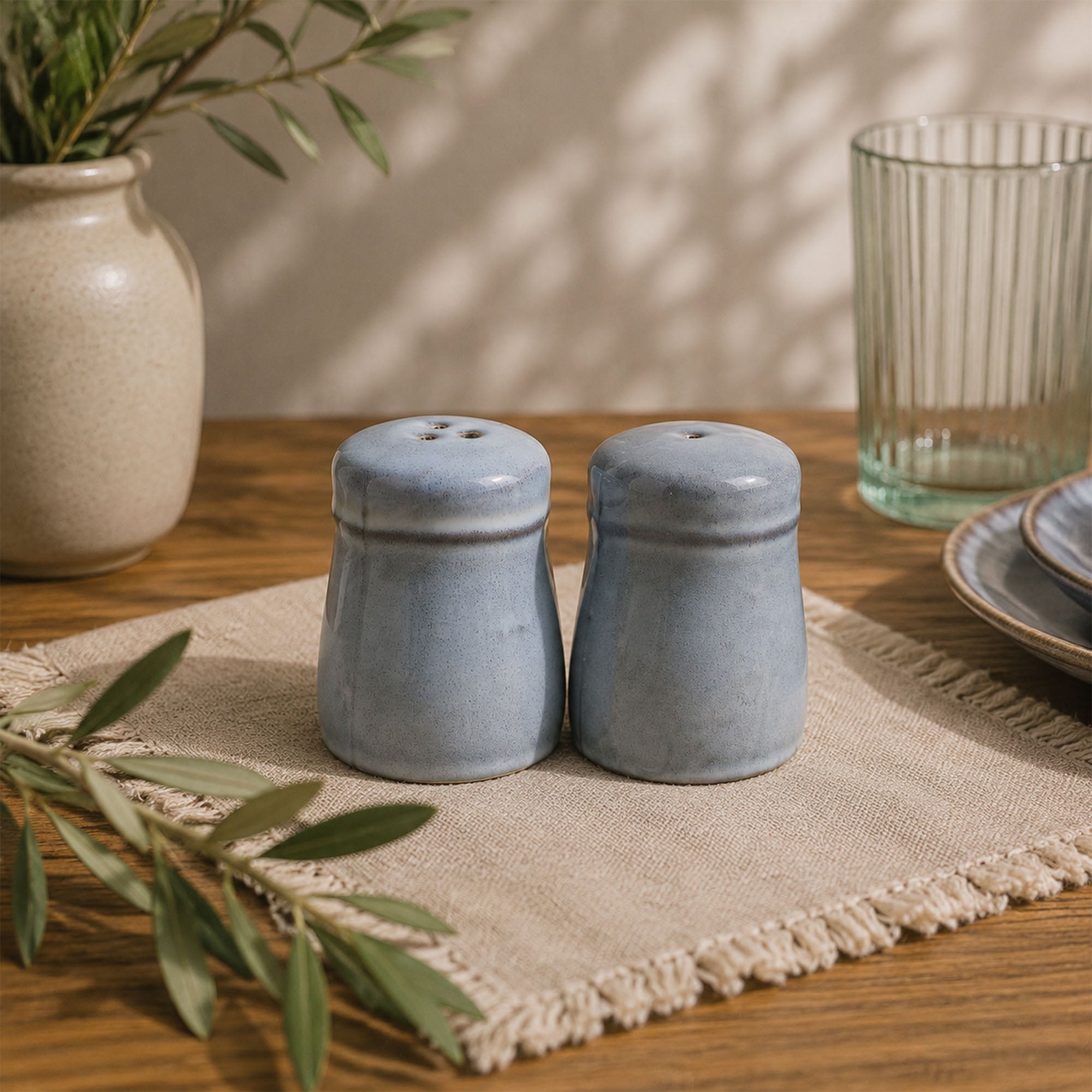 Donglin Homeware Mineral Horizon Collection Salt and Pepper Shakers