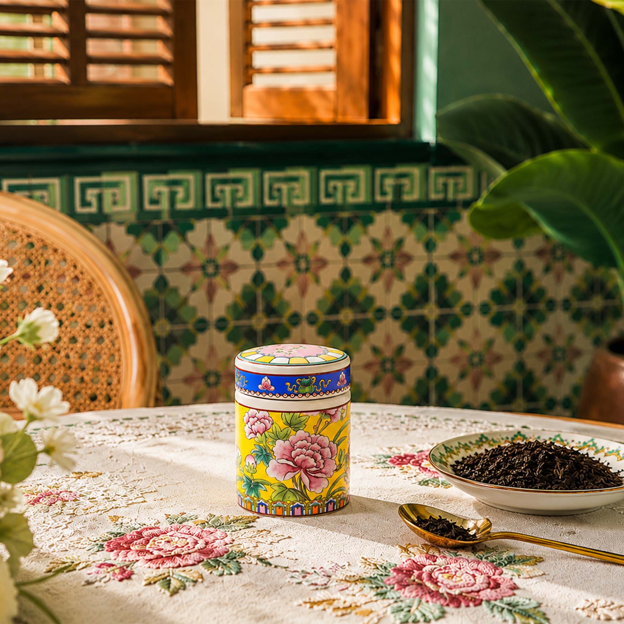 Donglin Homeware Opulent Phoenix - Vintage Style Ceramic Canister 75ml