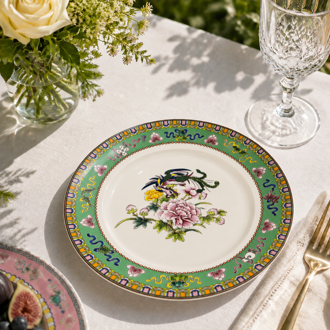 Donglin Homeware Opulent Phoenix - Vintage Style Ceramic Dinner Plate 10.5-inch