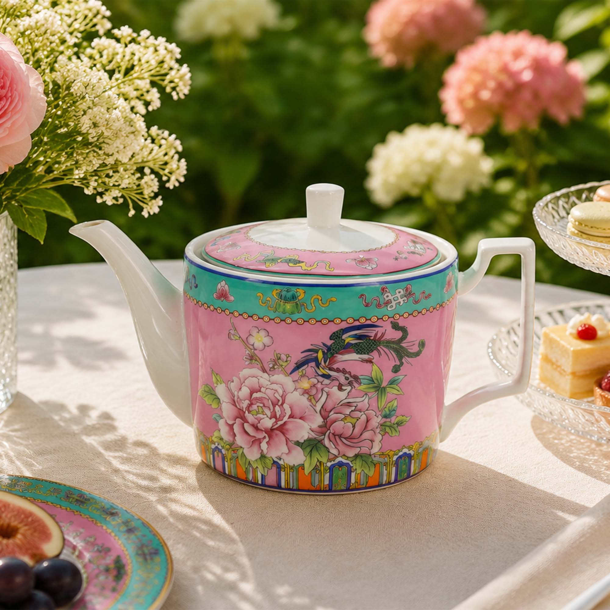 Donglin Homeware Opulent Phoenix - Vintage Style Ceramic Teapot 1100cc