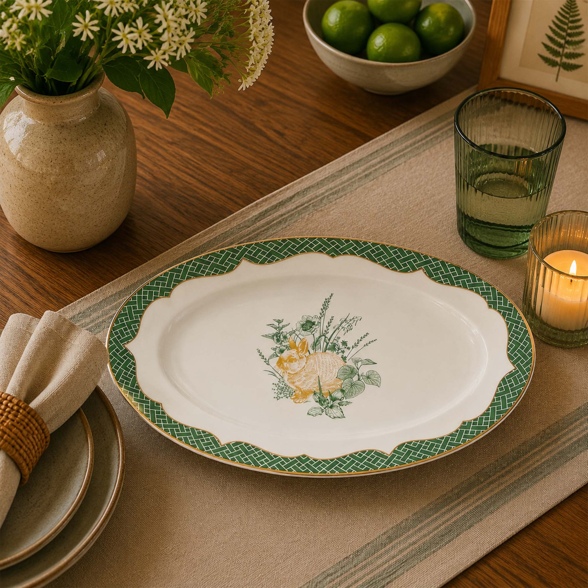 Donglin Homeware The Garden Rabbit Collection Oval Plate 14-inch